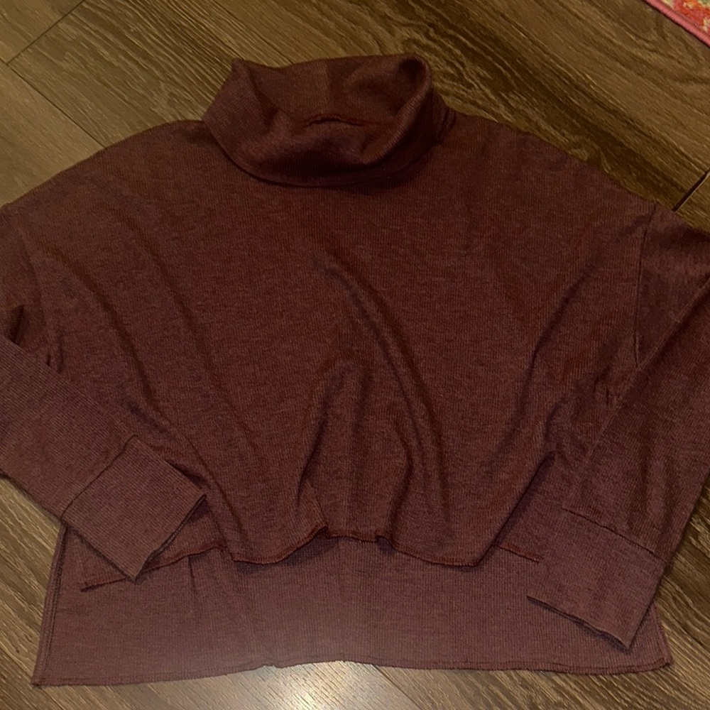 AE Cozy Purple Waffle Crop Turtleneck